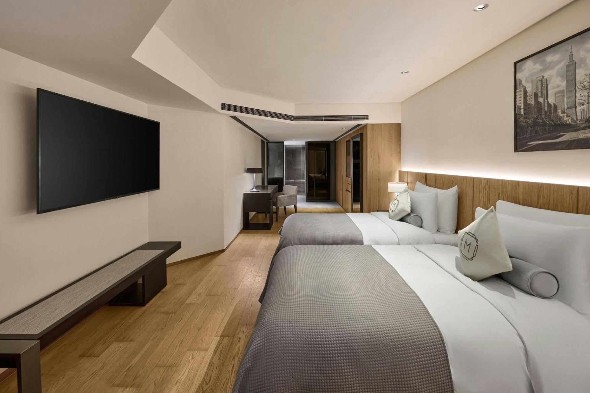 Oasis Room with City View
